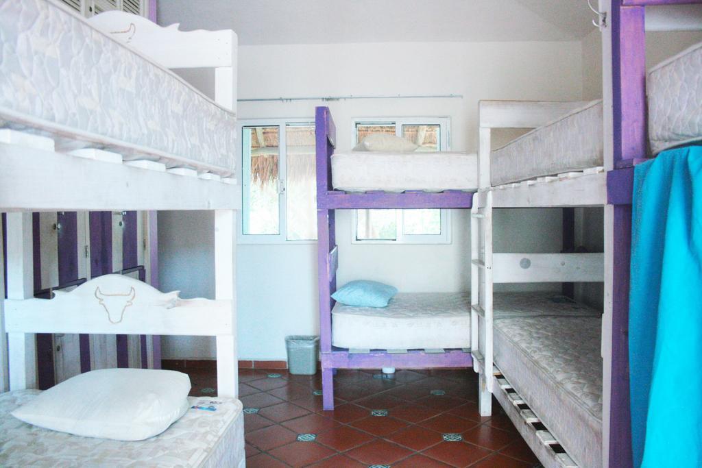 The Yak Hostel Playa del Carmen Szoba fotó